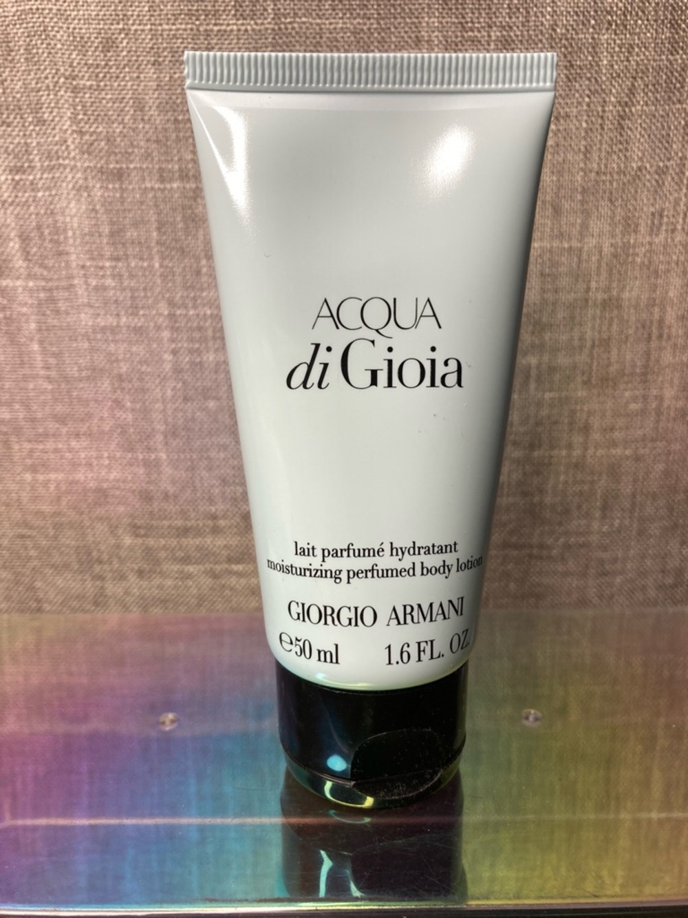 Giorgio Armani Acqua di Gioia Moisturizing Perfumed Body Lotion 50ml - Picture 3 of 3